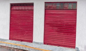 Роллеты и рольставни: виды, материалы и безопасность